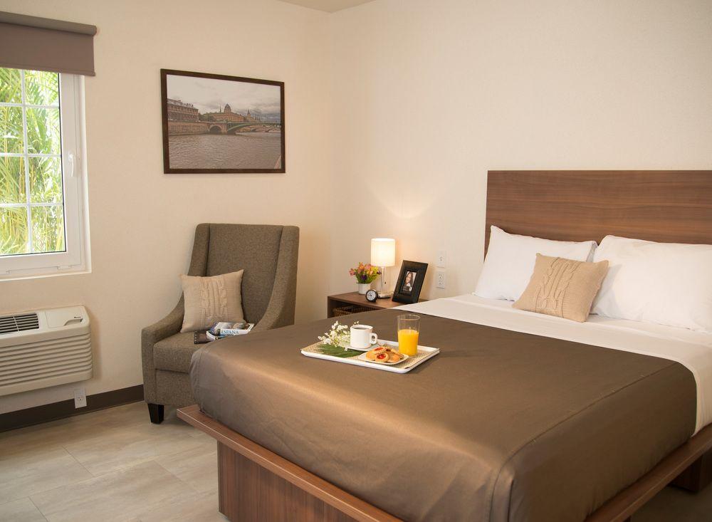 Extended Suites Saltillo Galerias Exterior foto